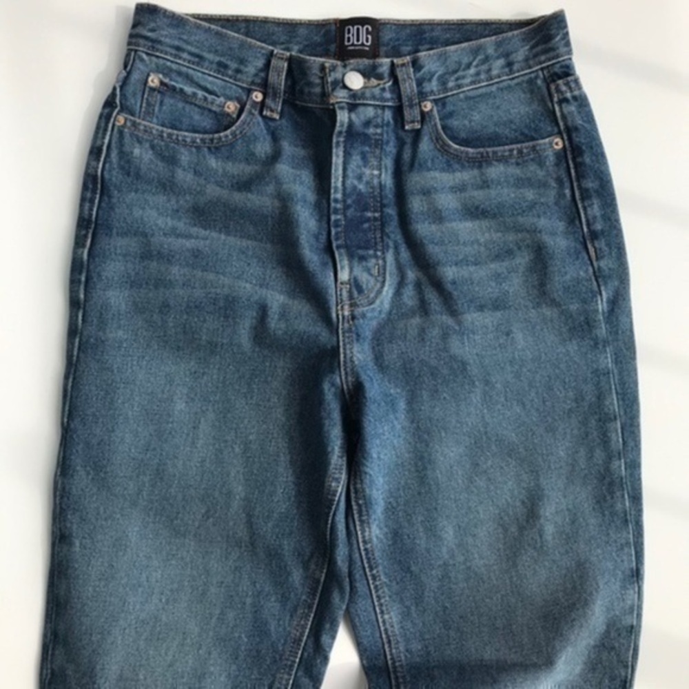 BDG Slim Straight Jeans Size 28 Womens Slim Denim Dark Wash 5-Pocket Style - Picture 3 of 11